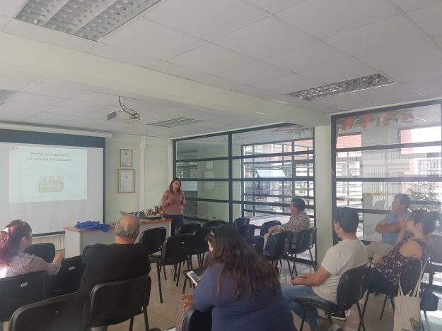 201908 Asistentes a Capacitación en Aguas Servidas y Depuración en Aguas Rurales Contulmo 01